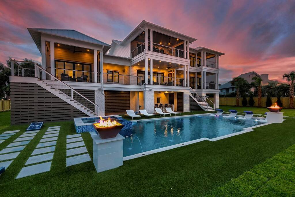 New Waterfront Home With Deep Water Dock Isle of Palms Exterior foto